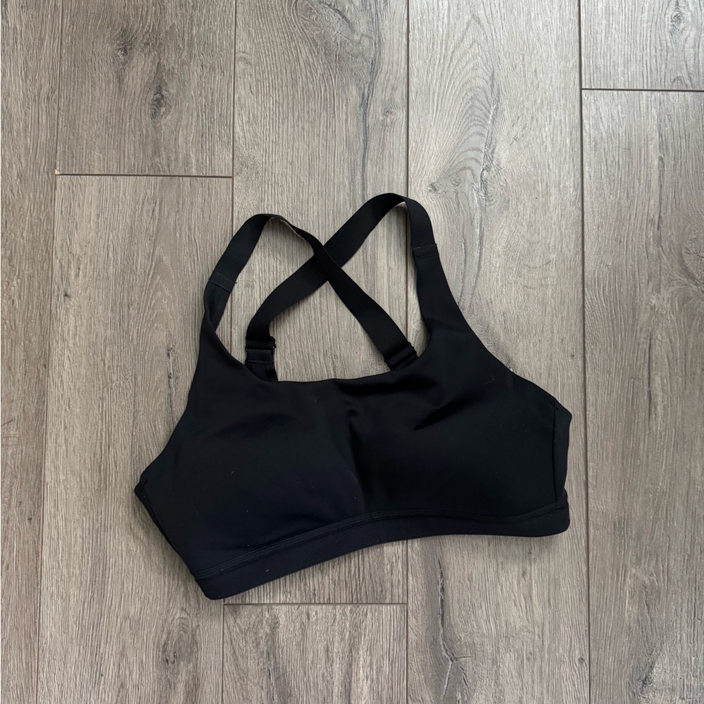 Alo Yoga Power Play High Impact Bra in black - 34 C, gently worn
